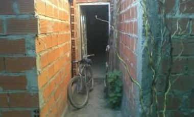 Casa en Barrio El Parque, La Carolina, Ing. Allan, Fcio. Varela