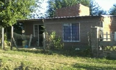 Casa en Barrio El Parque, La Carolina, Ing. Allan, Fcio. Varela