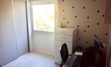 Depto 3 ambientes con cochera sobre Avda Libertad, Gran oportunidad!