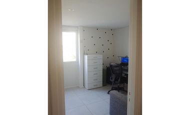 Depto 3 ambientes con cochera sobre Avda Libertad, Gran oportunidad!