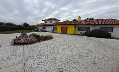 AMPLIA PARCELA CON RECEPCION FINAL