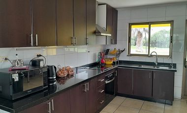 AMPLIA PARCELA CON RECEPCION FINAL