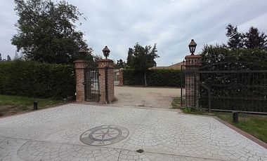 AMPLIA PARCELA CON RECEPCION FINAL