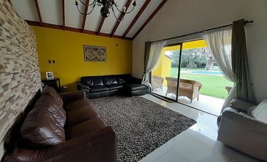 AMPLIA PARCELA CON RECEPCION FINAL