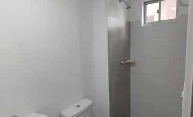 apartamento en arriendo/venta en la floresta. Cod V915