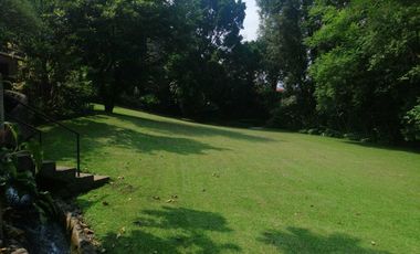 Hermosa casa de descanso con canales de agua de riego (JIUTEPEC)