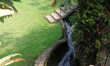 Hermosa casa de descanso con canales de agua de riego (JIUTEPEC)