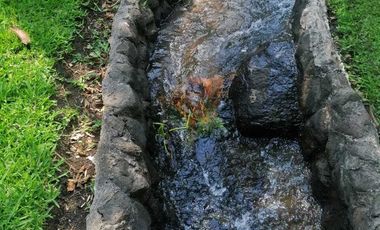 Hermosa casa de descanso con canales de agua de riego (JIUTEPEC)