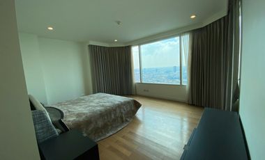 3 Bedroom Condo for sale at Watermark Chaophraya
