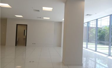 SE ALQUILA OFICINA DE 125 MTS EN COSTA DEL ESTE