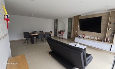 apartamento en arriendo en el esmeraldal. Cod A512255