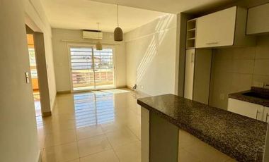 Departamento con Cochera-Venta-Martín Coronado
