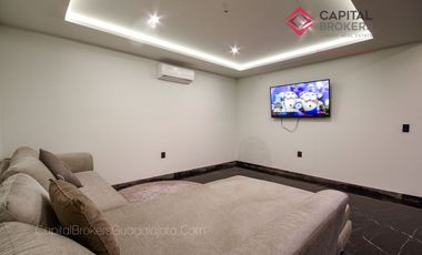 Casa de Lujo en Venta en Zapopan Condominio Ayamonte