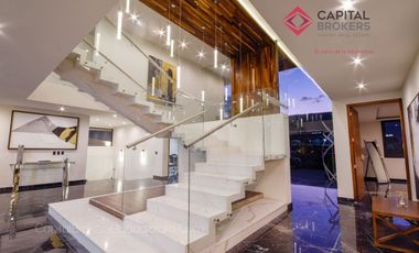 Casa de Lujo en Venta en Zapopan Condominio Ayamonte