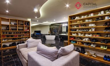 Casa de Lujo en Venta en Zapopan Condominio Ayamonte