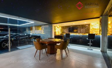 Casa de Lujo en Venta en Zapopan Condominio Ayamonte