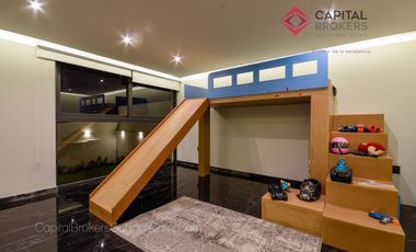 Casa de Lujo en Venta en Zapopan Condominio Ayamonte