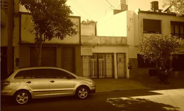 CASA ANTIGUA LOCAL GGE - DEPTO - TERRAZA - PATIO -  LOSA -