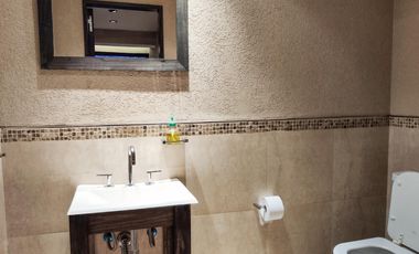 Excelente galpón de 1900 m habilitado para la categoría de industria