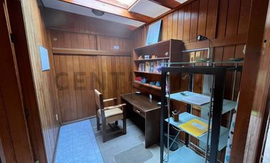 Casa con local comercial