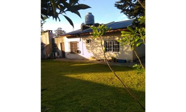 Casa en lote de 15 por 25. Barrio El Jardín.