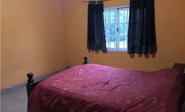 Casa en lote de 15 por 25. Barrio El Jardín.