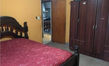 Casa en lote de 15 por 25. Barrio El Jardín.