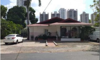 SE VENDE CASA COMERCIAL EN SAN FRANCISCO