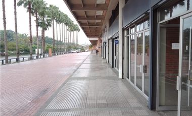 Arriendo local en el Centro Empresarial Olaya Herrera, Medellín