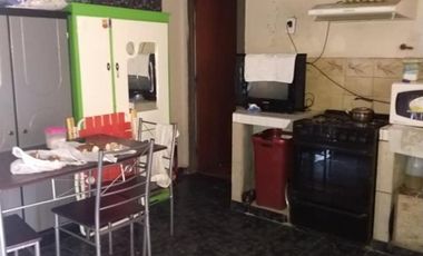 CASA EN JOSE LEÓN SUAREZ, CON OPCION DE ANTICIPO Y CUOTAS.