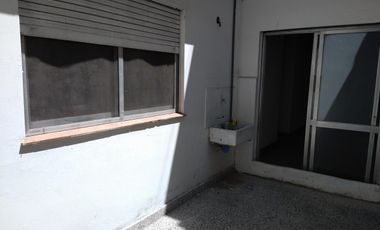 Local en Plena Av. Rivadavia