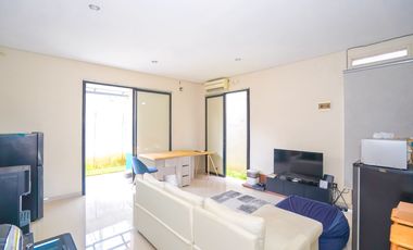 Rumah Cantik 2 Lt Siap Huni 15 Menit ke Cibubur Junction J-41434