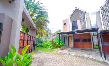 Rumah Cantik 2 Lt Siap Huni 15 Menit ke Cibubur Junction J-41434
