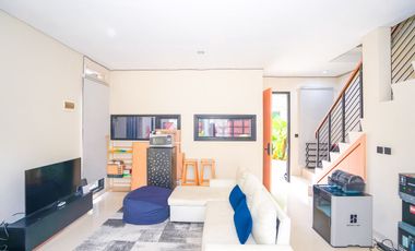 Rumah Cantik 2 Lt Siap Huni 15 Menit ke Cibubur Junction J-41434