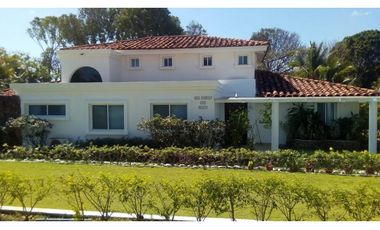 Venta de casa en Coronado, Club de Golf