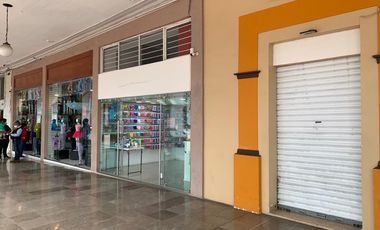 En VENTA… Local Comericial en Los Portales en el Centro de la Ciudad de Toluca.