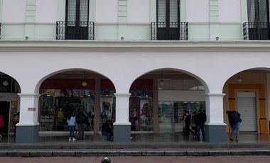 En VENTA… Local Comericial en Los Portales en el Centro de la Ciudad de Toluca.