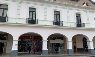 En VENTA… Local Comericial en Los Portales en el Centro de la Ciudad de Toluca.