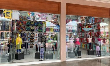 En VENTA… Local Comericial en Los Portales en el Centro de la Ciudad de Toluca.