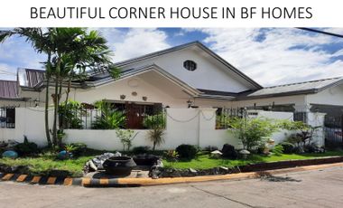 Beautiful Corner House in BF Homes