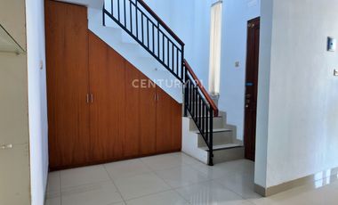 Rumah Hoek 2Lt Di Baturetno Banguntapan Cocok Untuk Hunian