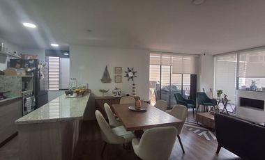 apartamento en venta en milla de oro. Cod V120568