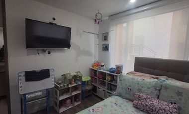 apartamento en venta en milla de oro. Cod V120568