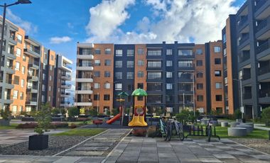 apartamento en venta en milla de oro. Cod V120568