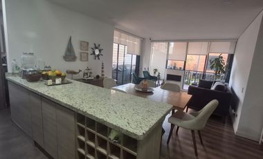 apartamento en venta en milla de oro. Cod V120568