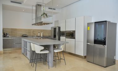 Casa en venta   Fairways  Estate- Santa María (BORA)