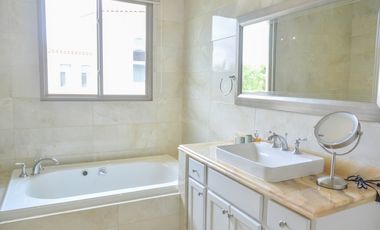 Casa en venta   Fairways  Estate- Santa María (BORA)