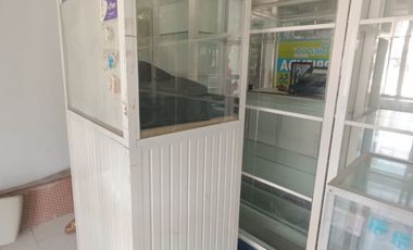 local en arriendo en villa estadio. Cod A124525