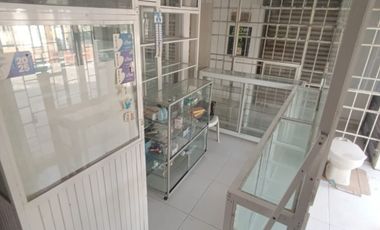 local en arriendo en villa estadio. Cod A124525