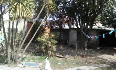 Casa delantera y Departamento trasero en VENTA en Barrio Almafuerte de Glew.